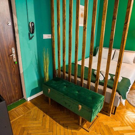 Hacienda Royal Palace - Central Designer Apartment Bucureşti Ngoại thất bức ảnh