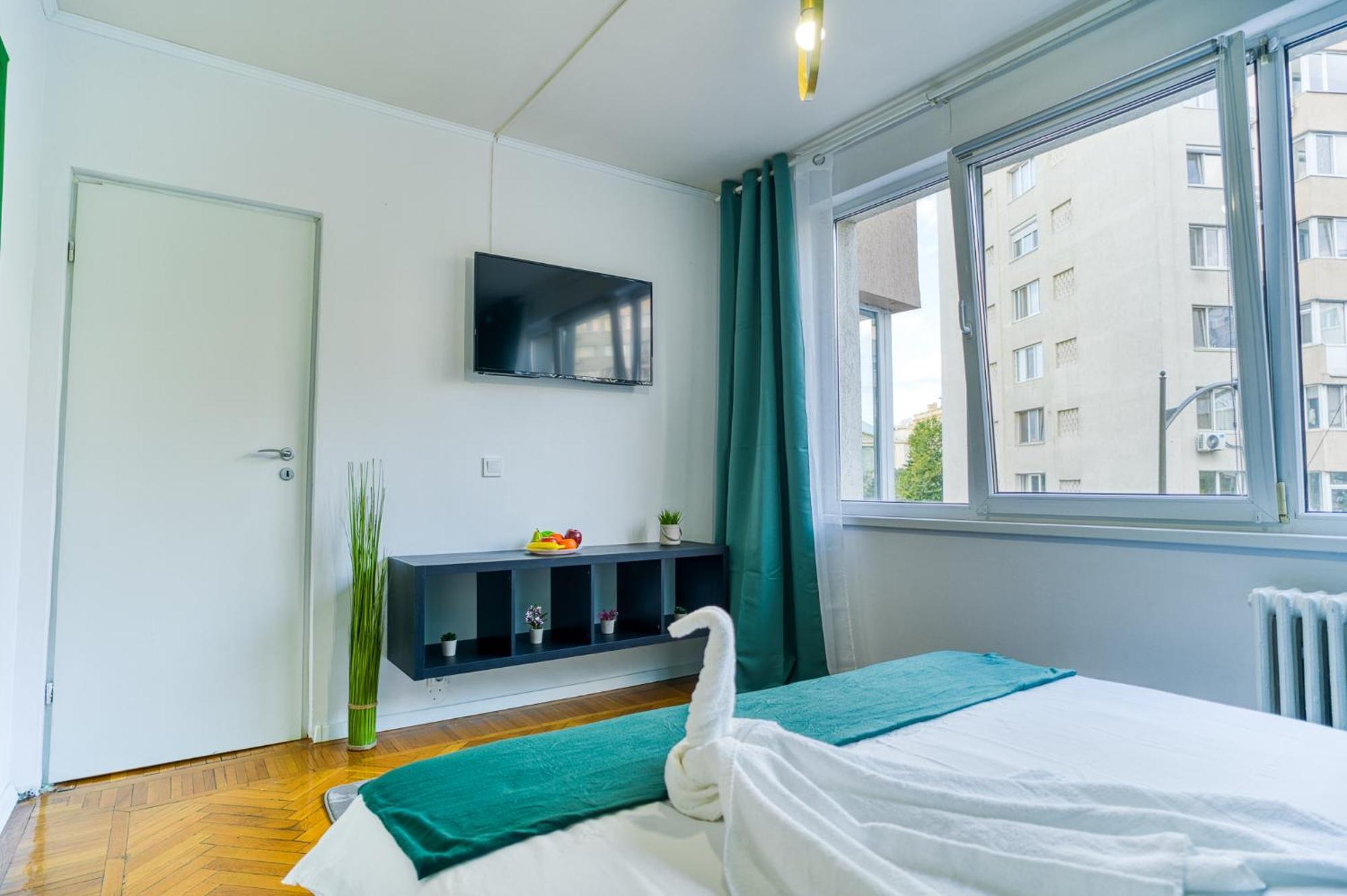 Hacienda Royal Palace - Central Designer Apartment Bucureşti Ngoại thất bức ảnh