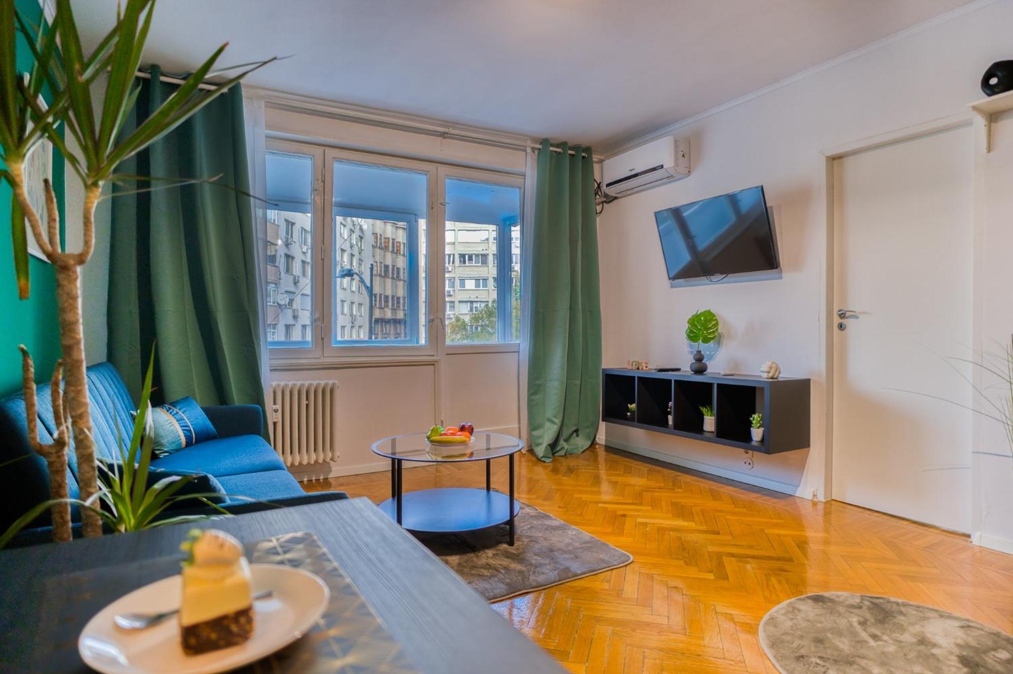 Hacienda Royal Palace - Central Designer Apartment Bucureşti Ngoại thất bức ảnh