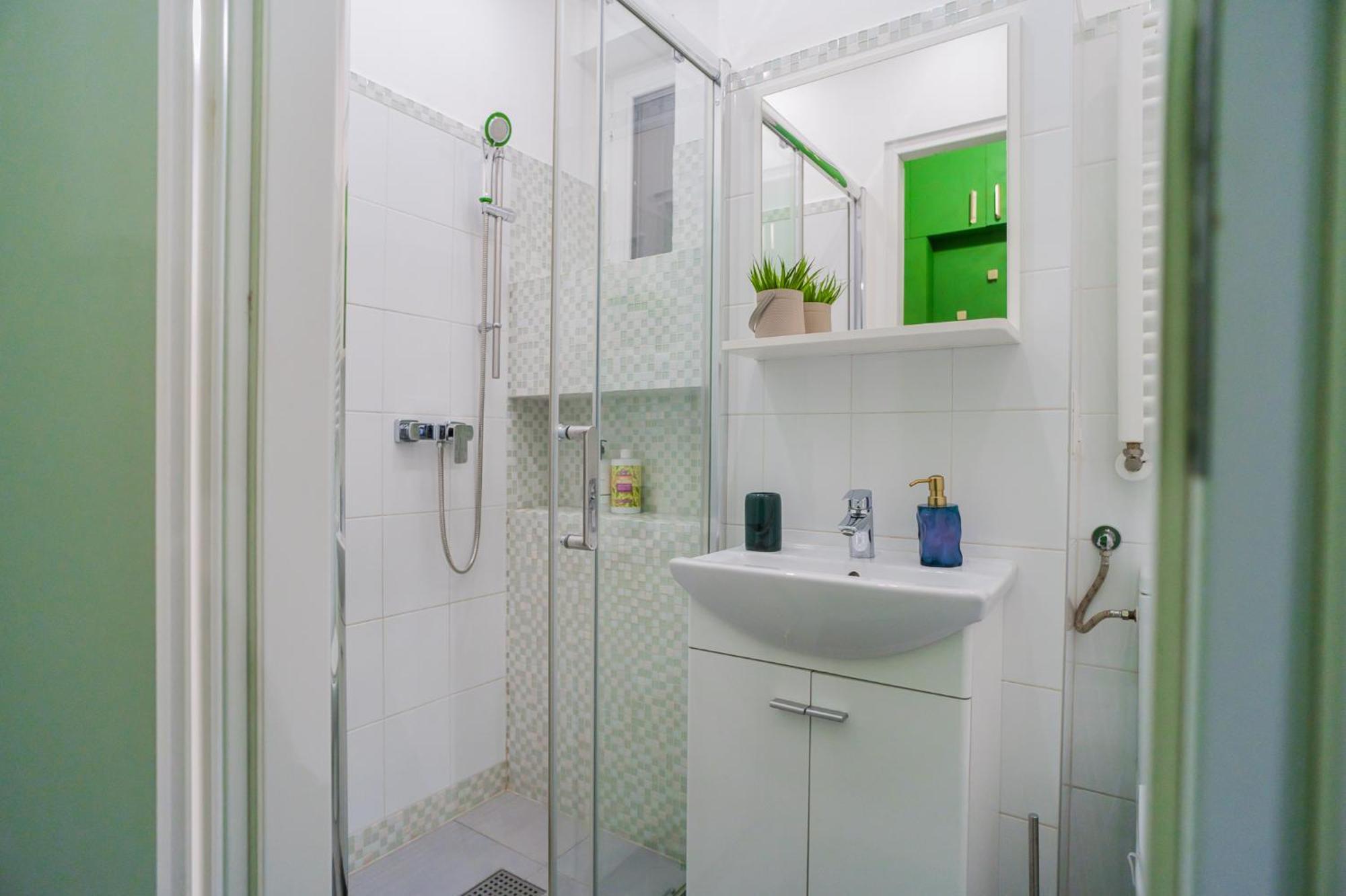 Hacienda Royal Palace - Central Designer Apartment Bucureşti Ngoại thất bức ảnh