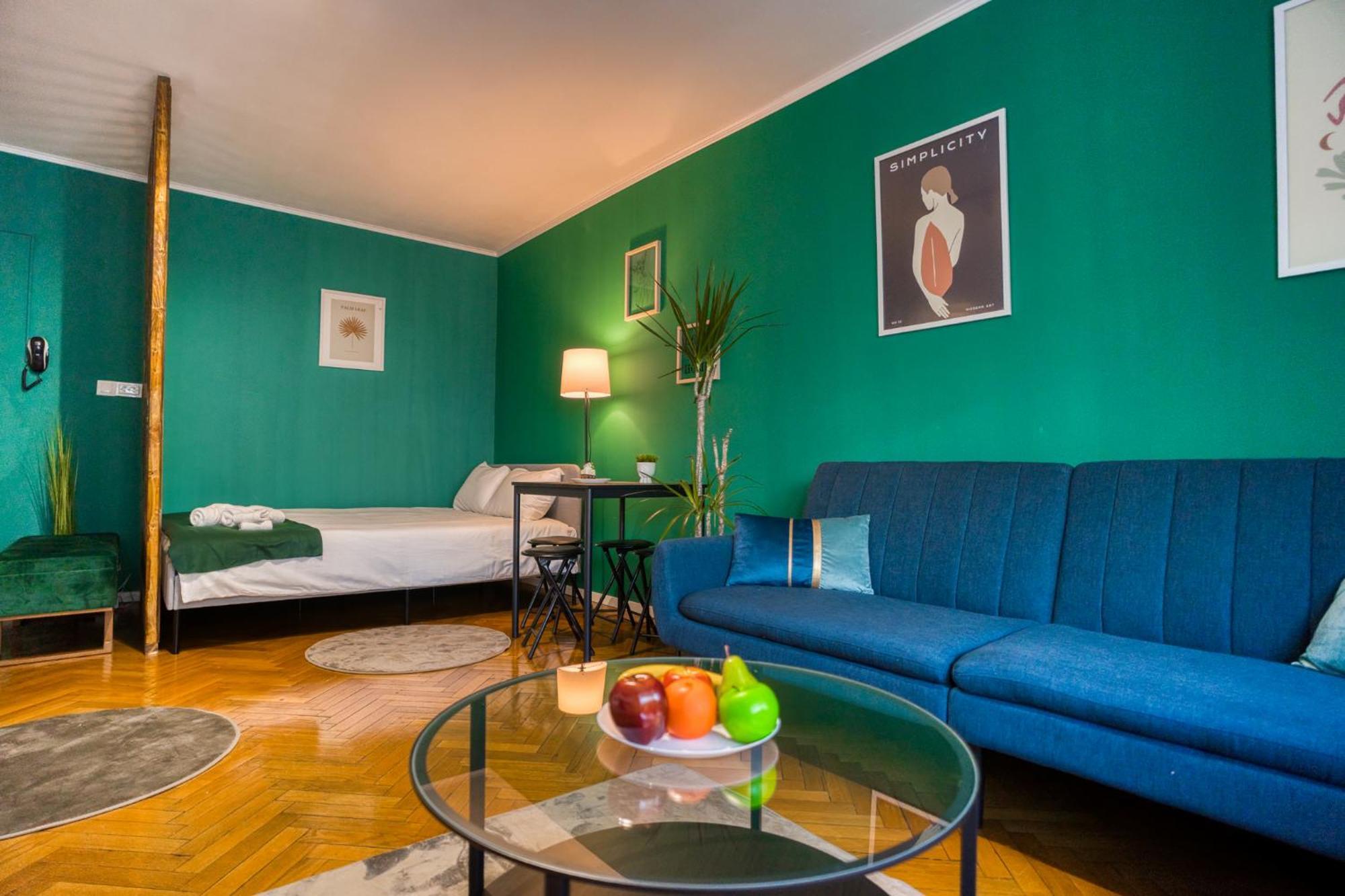Hacienda Royal Palace - Central Designer Apartment Bucureşti Ngoại thất bức ảnh