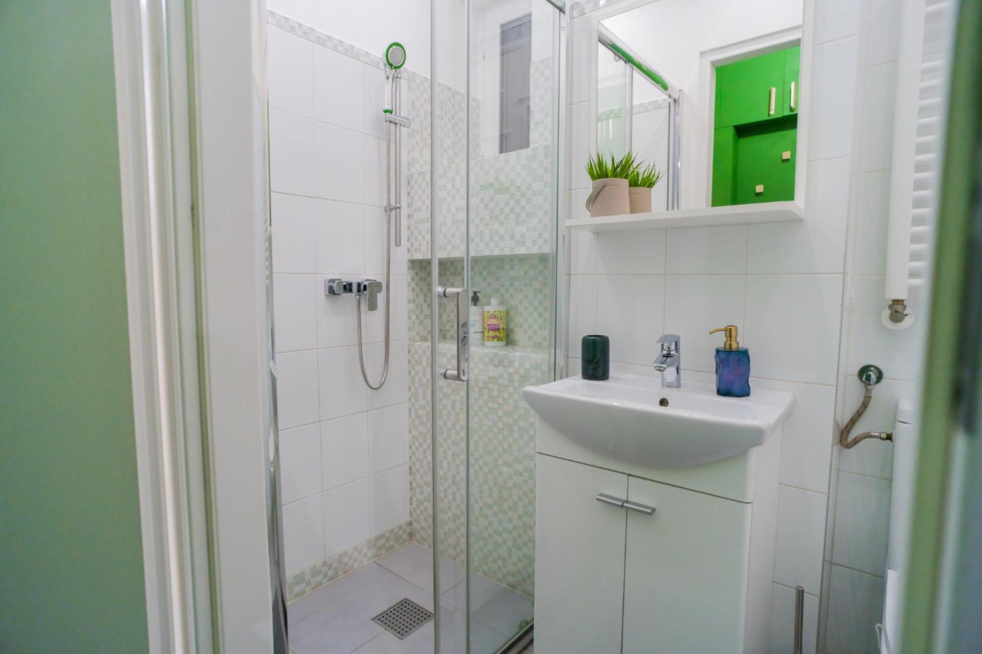Hacienda Royal Palace - Central Designer Apartment Bucureşti Ngoại thất bức ảnh