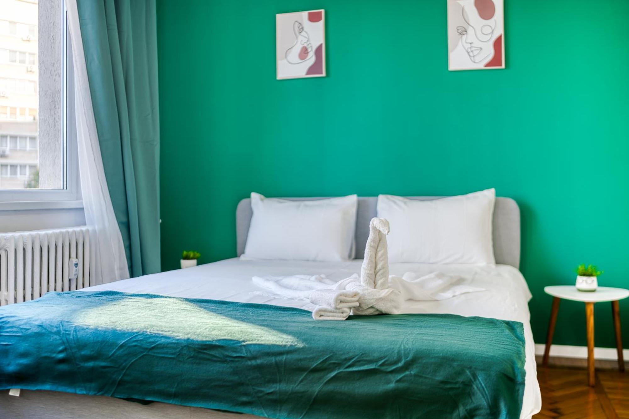 Hacienda Royal Palace - Central Designer Apartment Bucureşti Ngoại thất bức ảnh