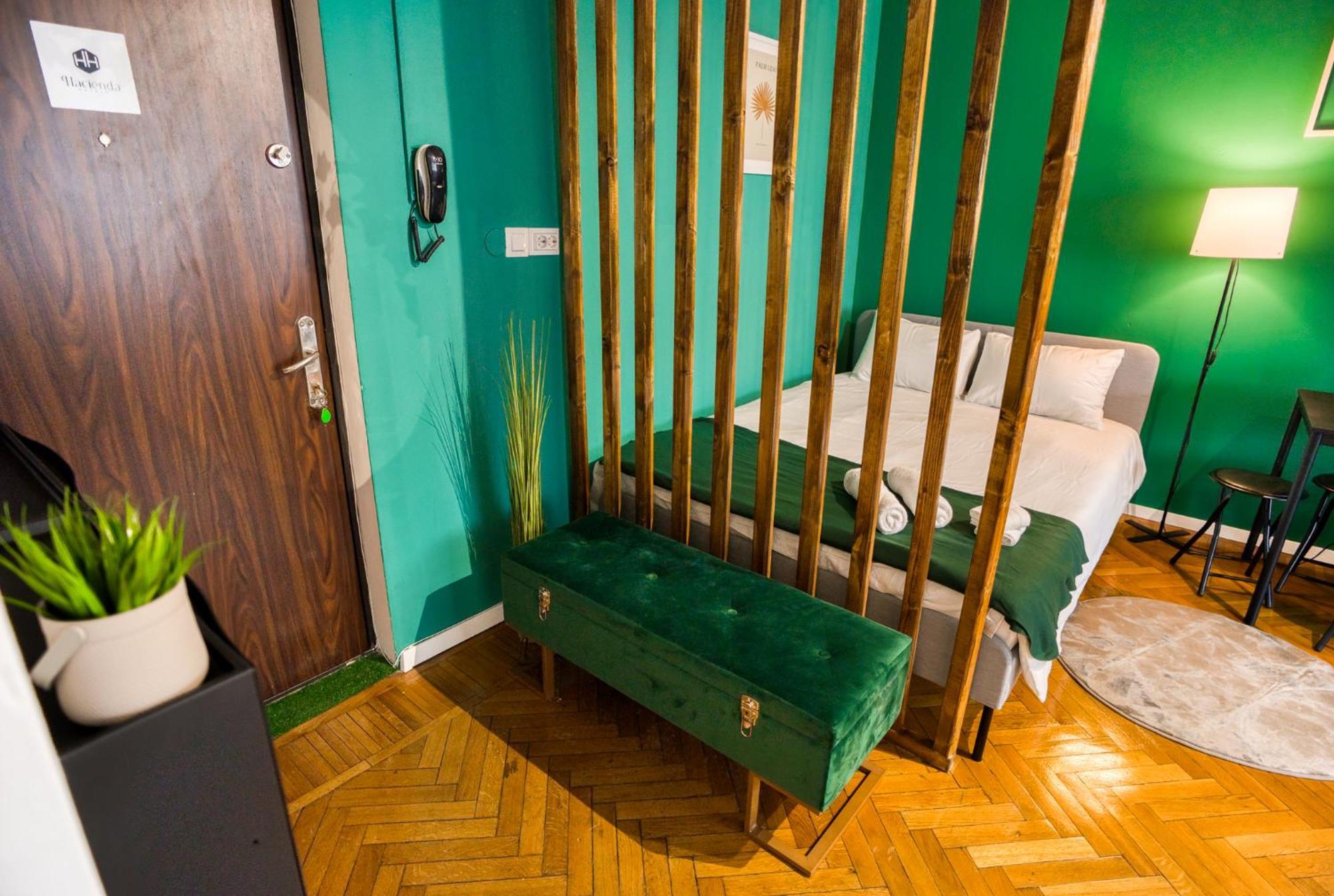 Hacienda Royal Palace - Central Designer Apartment Bucureşti Ngoại thất bức ảnh