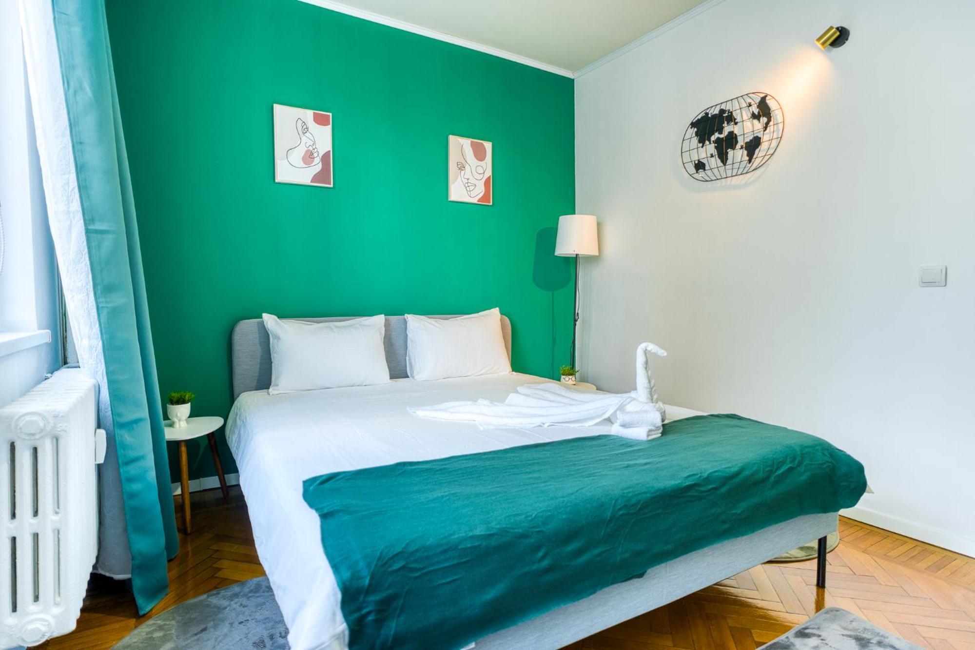 Hacienda Royal Palace - Central Designer Apartment Bucureşti Ngoại thất bức ảnh